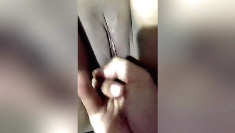 Indian brunette sucks cock then gets a creampie on bed