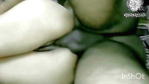 Amateur indian babe 2017 gets her hairy pussy pounded