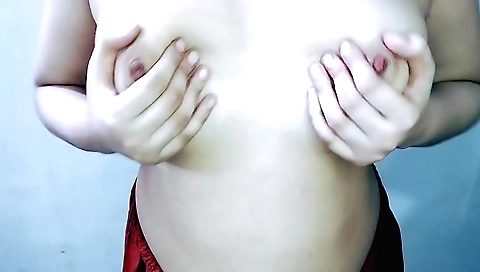 Solo movie with an amateur chick wearing sexy lingerie