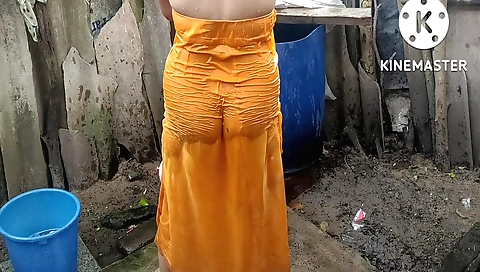 Indian chick in sexy white and black skirt in solo video