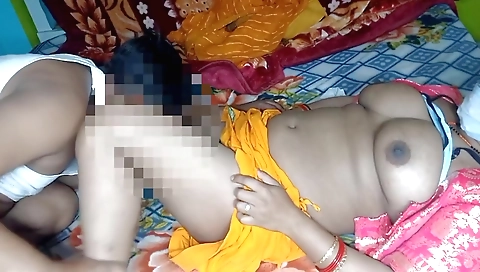 Indian girl in a black bhabhi is having a great fuck