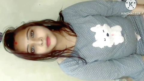 Amateur pornstar taking a hard on and getting fucked