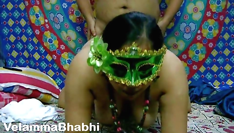 Indian babe bhabhi takes a hot fuck with her boyfriend