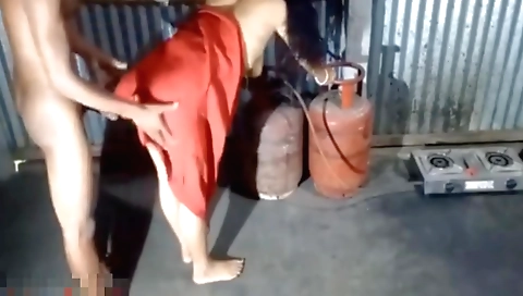 Indian brunette with a big ass mouth plays a game of fun