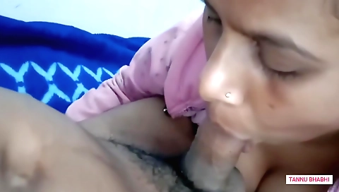 Indian bhabhi gets fucked in her hole by her stepbrother