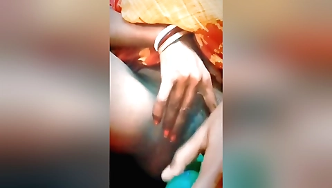 Amateur solo girl with hairy pussy fucks a large dildo