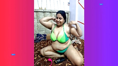 Indian teen 18+ gets fucked in her bed by the boyfriend