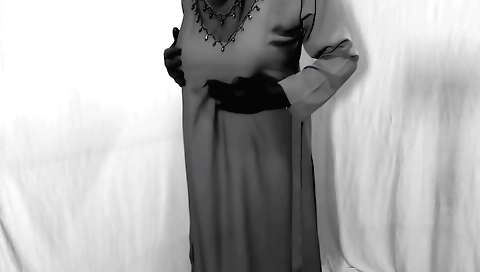 Bollywood girl wearing no sexy clothes with a noddy boy