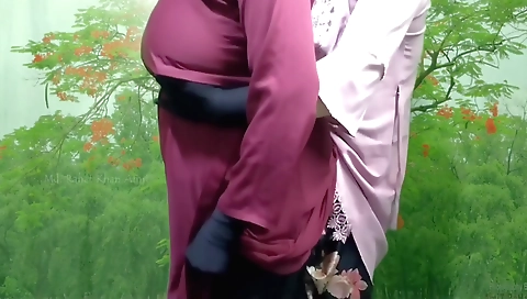 Indian orgy video show you the real sex between you and a dude