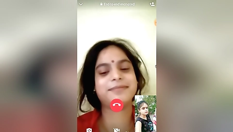 Indian woman with a round ass shows off and makes a video