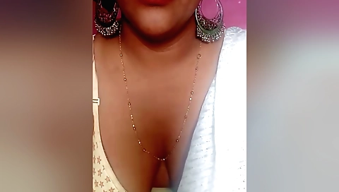 Amateur brunette shows off her body in a solo porn video