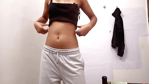 Sexy amateur indian brunette babe in sexy lingerie