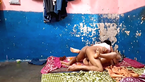 Indian porn video with auntie giving sex to her boyfriend