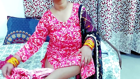 Indian amateur solo female video with dirty talk and blowjob