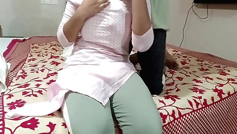 Punjabi Ladaki Sali Ne Salwar Pahankar Apane Didi Ki Yaar Se Chudwai