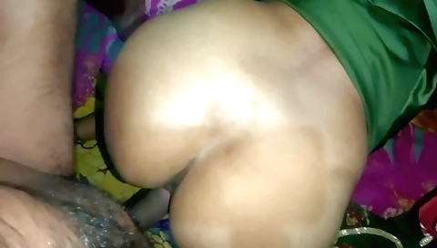 Indian girl getting a big tusha on top of her head