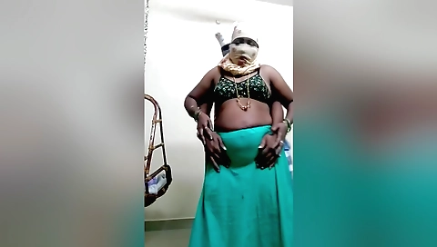 Indian wife is fucked by her hubby in homemade cam vid