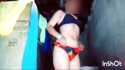 Beautiful amateur brunette gets fucked by her boyfriend