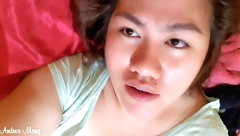 A hairy girl gets creampie on her pussy in amateur porn