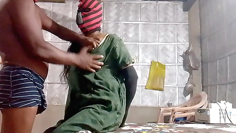 Indian girl with a nice body is going to be fucking his man