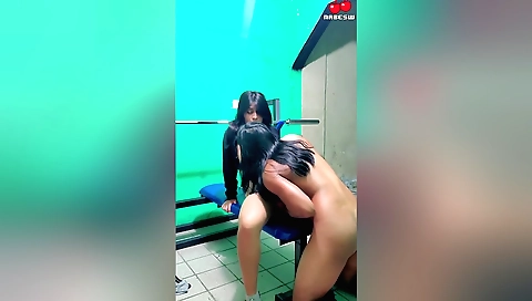 Indian babe exercises on webcam and gives good cunnilingus