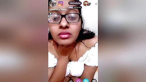 Big tits amateur brunette hottie shows off her sexy body