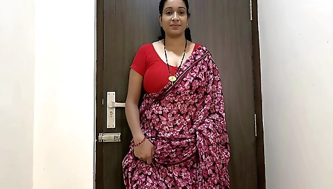 Indian pornstar makes me feel as if she's having fun with her