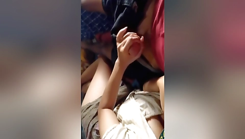 Indian woman with a big hole gets her pussy filled up