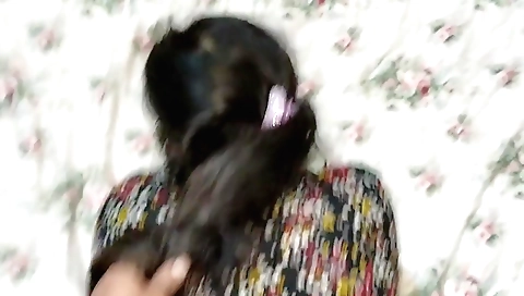 Indian hot slut fucks with his giant prick in her ass