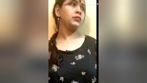 Indian Desi Bhabhi Chitting With Huby Clear Hindi Vioce Full Hd Video