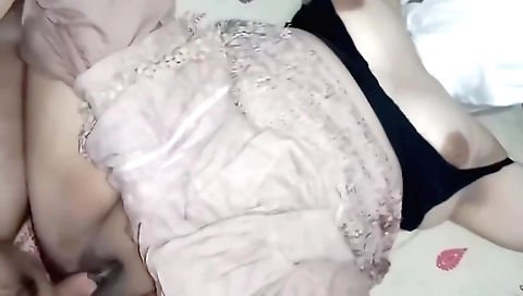 Indian amateur porn video showing a cute teen pussy